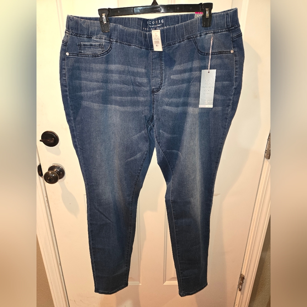 Iconic Pull On Jegging Size: 22 Tall